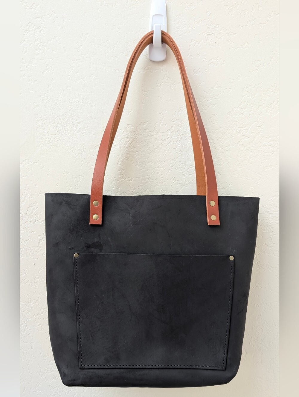 Shadow Black Medium Classic Tote
